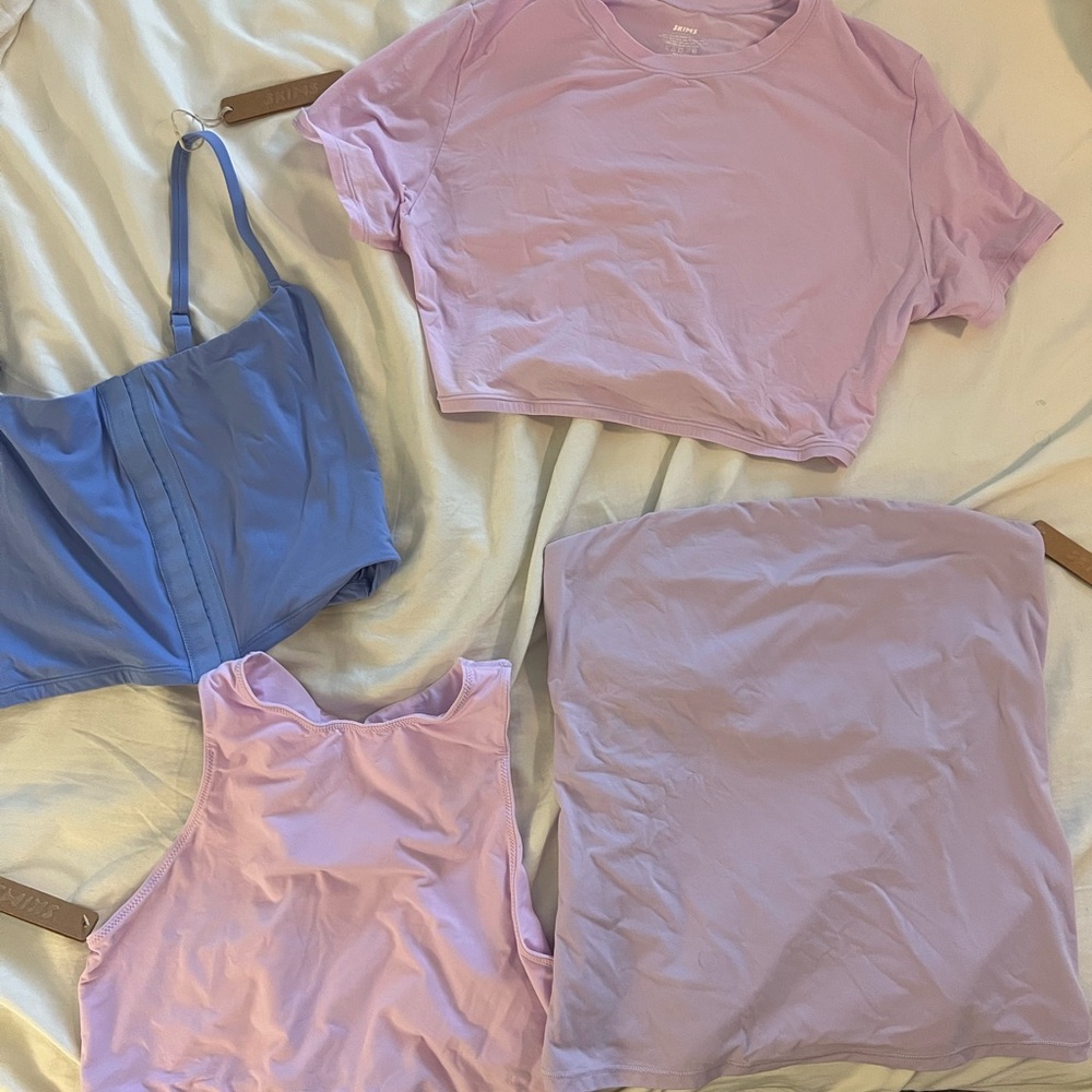 Skims Tops Lot